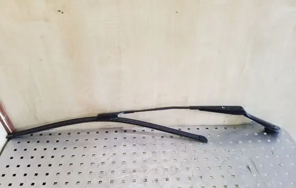 Ford Focus Front wiper blade arm BM5117526AB