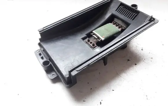 Volkswagen Bora Heater blower fan relay 