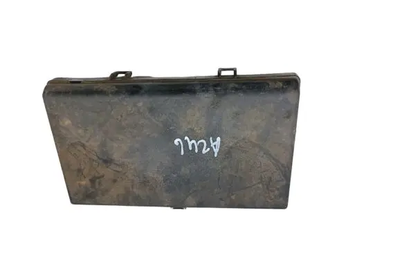 Toyota Land Cruiser (J120) Fuse box cover 8266260320