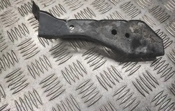 Audi 80 90 S2 B4 Headlight/headlamp mounting bracket 8A0805608
