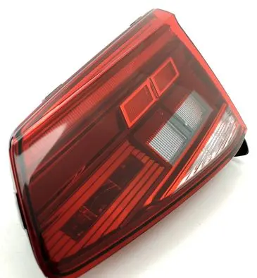 Volkswagen PASSAT B8 Rear/tail lights 3G9945094K
