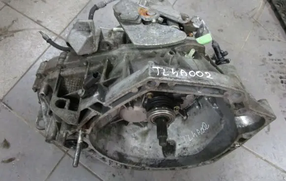Renault Clio III Manual 6 speed gearbox TL4A002