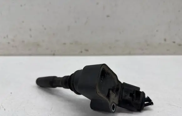 Seat Arona High voltage ignition coil 04E905110K