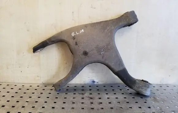 Audi A6 C7 Rear upper control arm/wishbone 8R0505311F