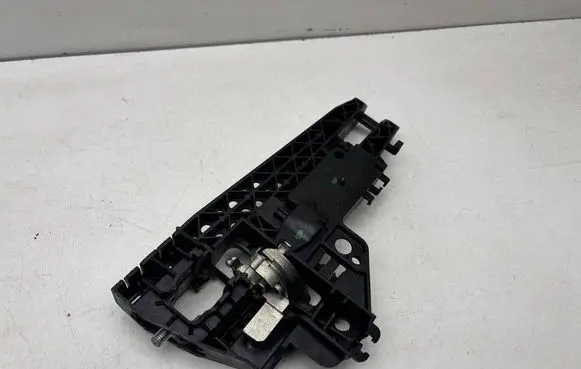 Front door exterior handle/bracket