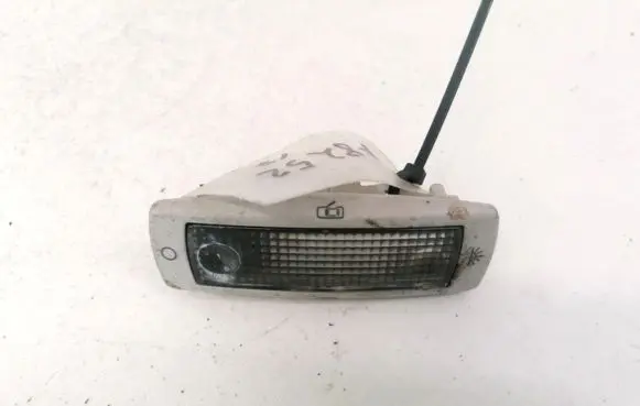 Volkswagen PASSAT B5 Other interior light 3B0947291
