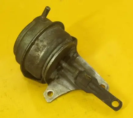 Audi A6 S6 C5 4B Turbo solenoid valve 4348556