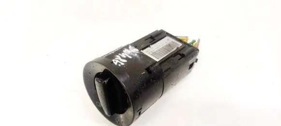 Skoda Fabia Mk2 (5J) Light switch 1U0941531D