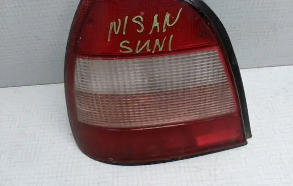 Nissan Sunny Rear/tail lights 22063324