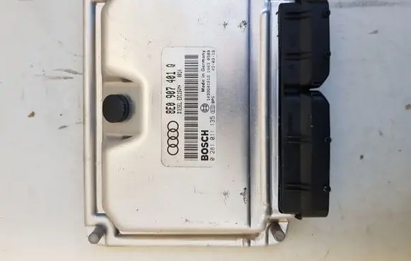 Audi A4 S4 B6 8E 8H Engine control unit/module 8E0907401Q 1039S01812