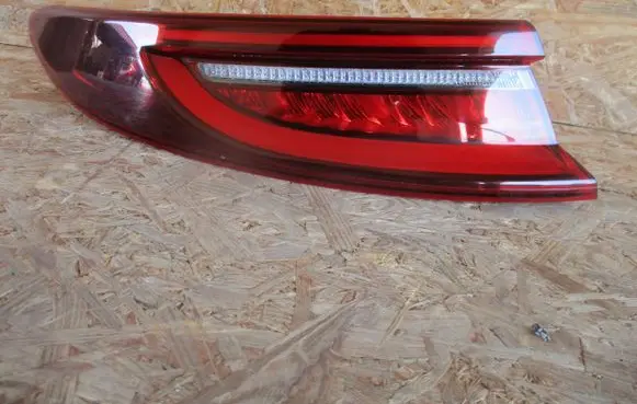 KIA Pro Cee'd III Rear/tail lights 92401-J7200