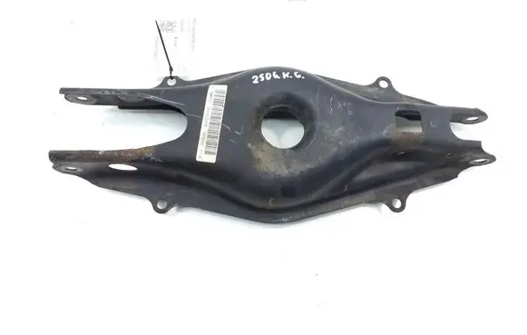 Mercedes-Benz C W204 Rear control arm A2043502908