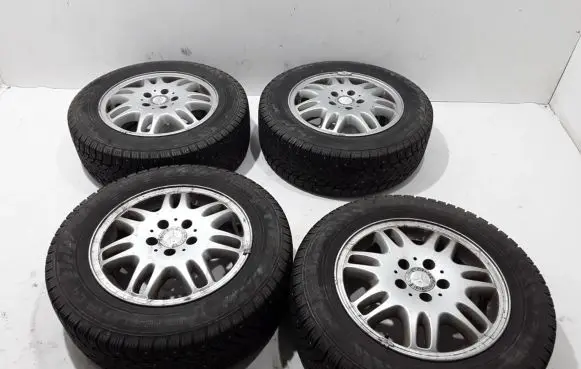 Mercedes-Benz Vito Viano W639 R17 alloy rim 