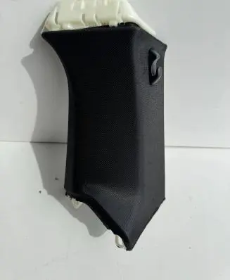 BMW 4 G22 G23 G24 G26 (B) pillar trim (top) 7490280 14065410