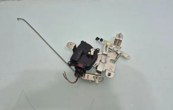 Hyundai Tucson JM Tailgate boot lock/latch motor 