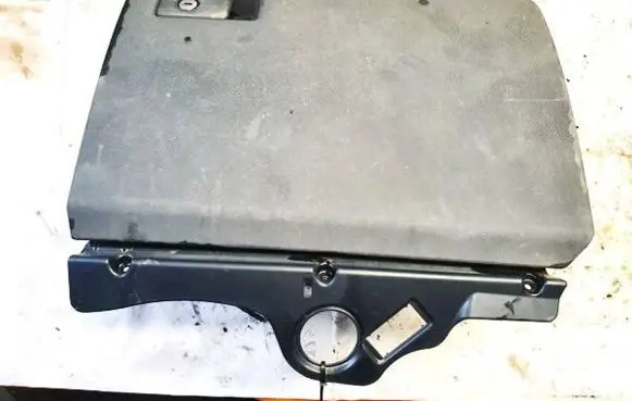 Volkswagen PASSAT B6 Glove box 3c1857114 t00242261-1