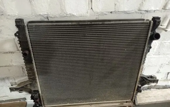 Volvo XC90 Coolant radiator