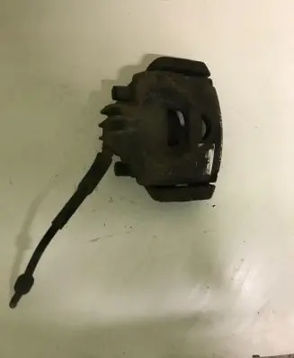 Peugeot 5008 Front brake caliper