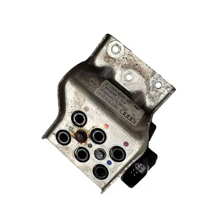 Audi A8 S8 D3 4E Air suspension valve block 4E0616014
