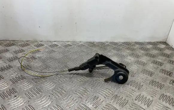 Headlight/headlamp level sensor