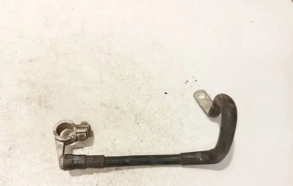 Volkswagen PASSAT B6 Positive cable (battery) 1t0971235a
