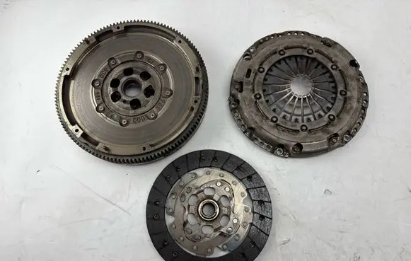 Volkswagen T-Cross Clutch set kit 04C105266E