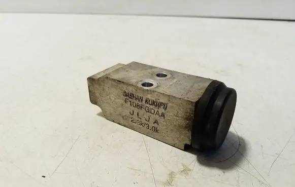 KIA Soul Air conditioning (A/C) expansion valve F108FGDAA