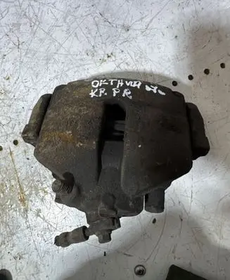Skoda Octavia Mk2 (1Z) Front brake caliper