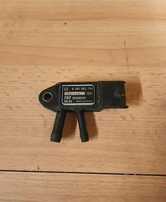 Opel Vectra C Exhaust gas pressure sensor 55200301 0281002784 0902102ER4