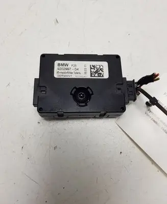 BMW X3 F25 Aerial antenna filter 9202997 920299704