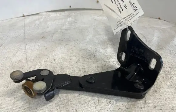 Volkswagen Caddy Sliding door lower roller guide/hinge 2K0843398A 3355MC2114