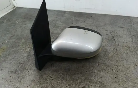 Ford Focus Front door electric wing mirror 
