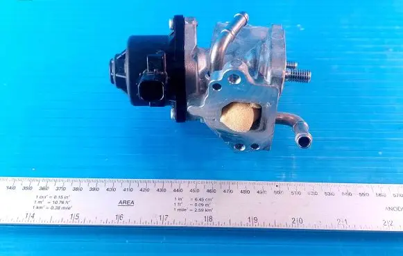 Toyota Sienna XL40 IV EGR valve 25620F2010 2H27