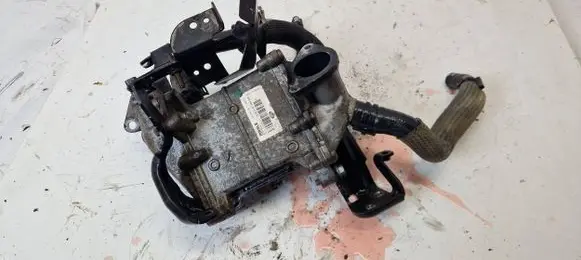 Land Rover Range Rover Evoque L538 EGR valve cooler G4D3-9F464-BA