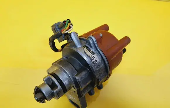 Toyota Carina T190 Spark distributor 19100-16230