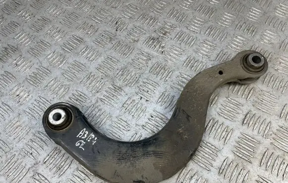 Rear control arm