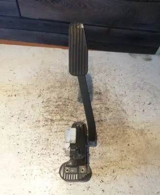Volvo S80 Accelerator throttle pedal 30636003
