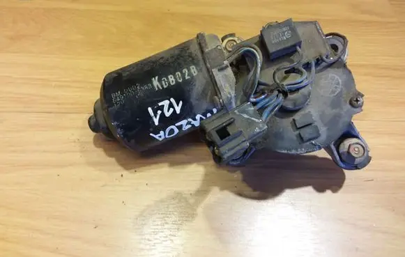 Mazda 121 Wiper motor 8491006383