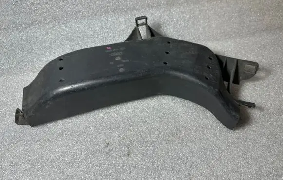 Audi A6 S6 C6 4F Other engine bay part 4F0971824