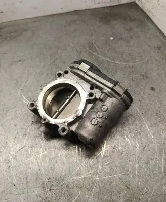 Mercedes-Benz B W246 W242 Throttle valve A2701410025