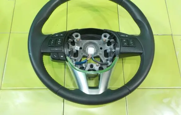 Mazda 2 Steering wheel XP64