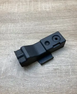 Audi A6 S6 C6 4F Front bumper mounting bracket 4F0807329