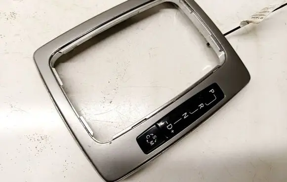Mercedes-Benz C AMG W204 Gear shifter surround trim plastic 