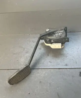 Volvo XC90 Accelerator throttle pedal 30683521