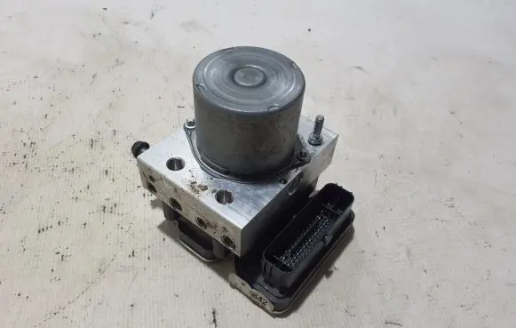 Renault Espace VI ABS Pump 476603558R