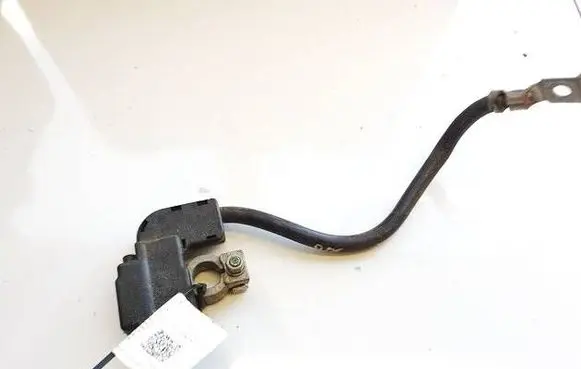 BMW 3 E90 E91 Positive cable (battery) 6112916435201 61126986795K