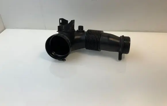 BMW X3 F25 Air intake duct part 7605638