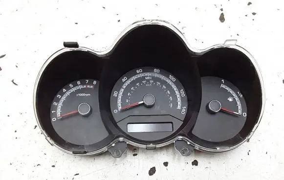 KIA Venga Speedometer (instrument cluster) 940051p050