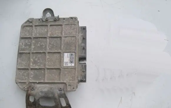Toyota Yaris Engine control unit/module 896610D310