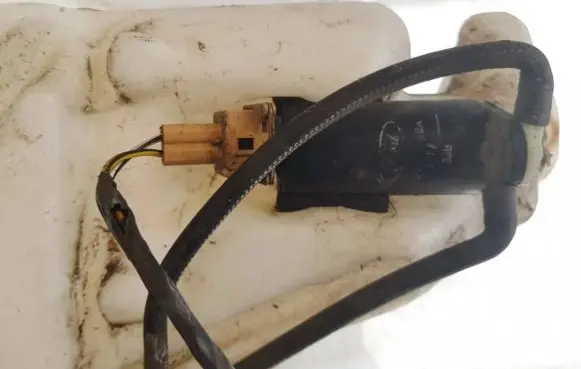 Windscreen/windshield washer pump